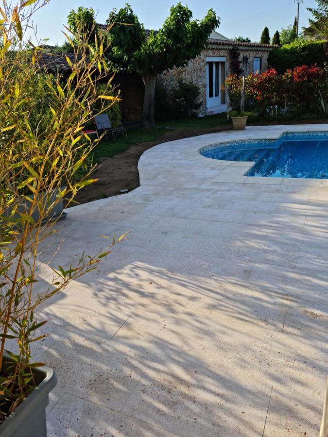 Petit Gite De Provence Mazan Esterno foto